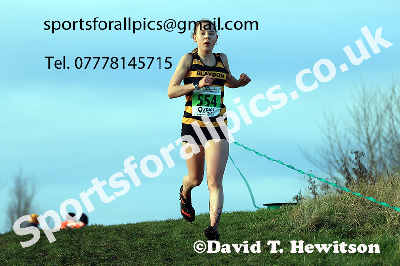 Womens under-17s and under-20s 2024 NECAA Cross Country Champs., Temple Park, South Shields. Photo: David T. Hewitson/Sports for All Pics